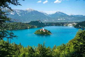 Read more about the article 11 Awesome Things to Do at Lake Bled in Slovenia