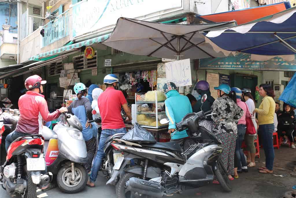 You are currently viewing Top 10 Best Street Food In Ho Chi Minh City