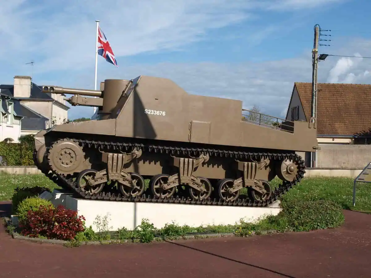 You are currently viewing Top Tip for Visiting D-Day Memorial Sites in Normandy (Move Inland!)