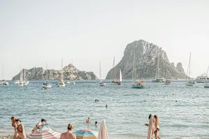 Read more about the article Leisure and Free Time: The Joy of Boat Rental in Ibiza