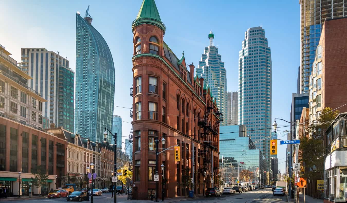 You are currently viewing The 6 Best Hotels in Toronto