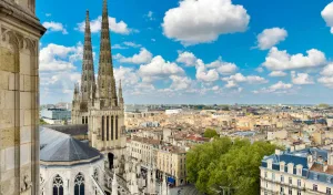 Read more about the article The Best Walking Tours in Bordeaux
