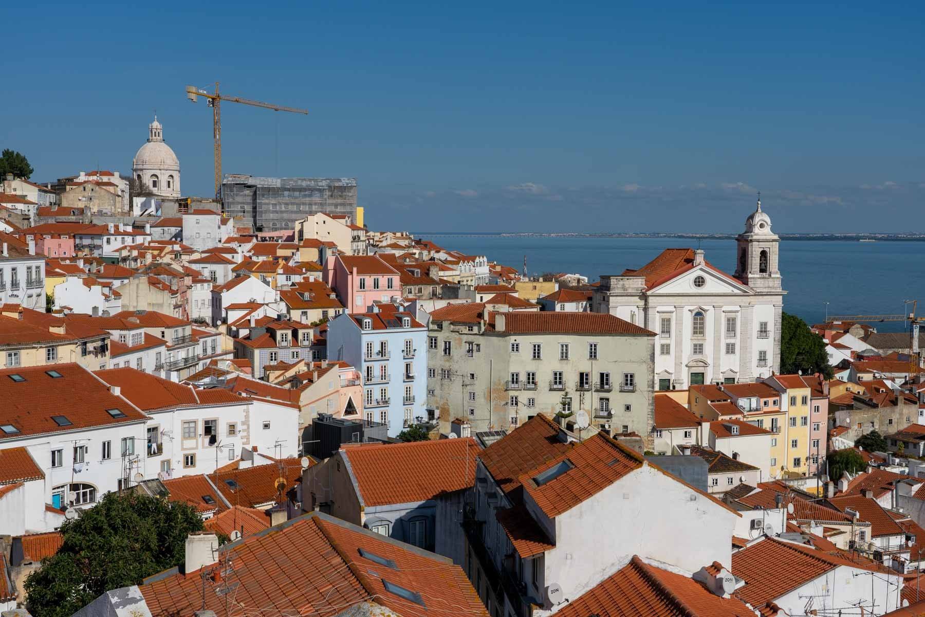 Read more about the article The Perfect 10 Days in Portugal Itinerary (Without Renting a Car)