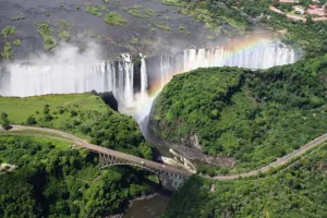 Read more about the article 3-Day Victoria Falls Itinerary: Zambia, Zimbabwe and Botswana